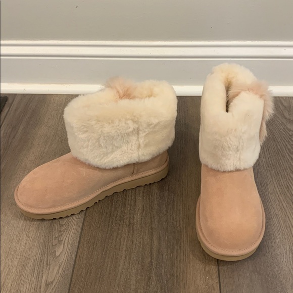 NEW IN BOX UGG Mini Whisp Boot 9 - Picture 5 of 8